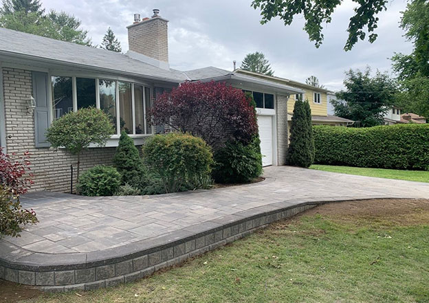 Interlock Retaining Walls in Stouffville